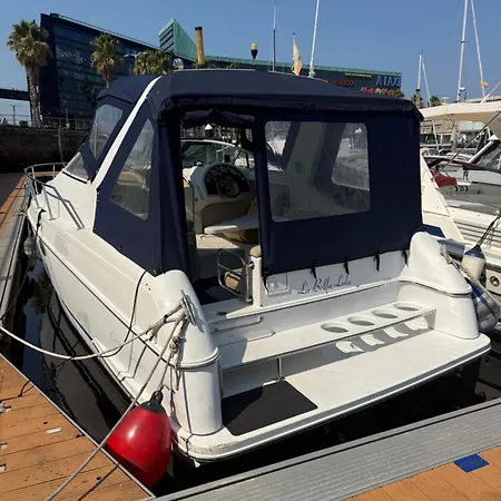 Botel Barco La Bella *